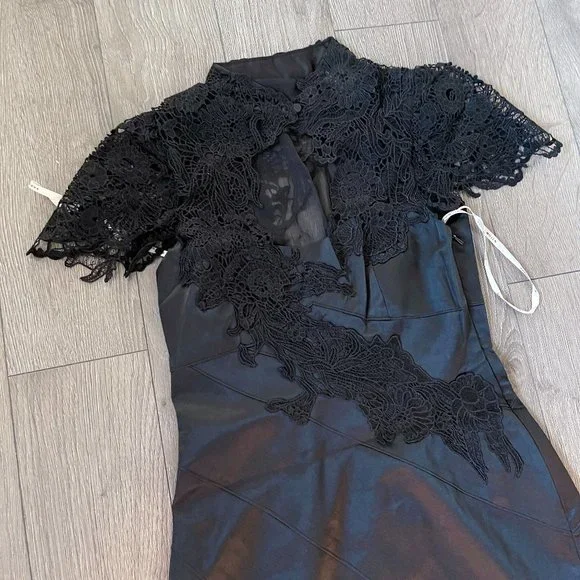 💸SOLD💸 Karen Millen floral applique pencil dress US4 - Picture 3 of 7